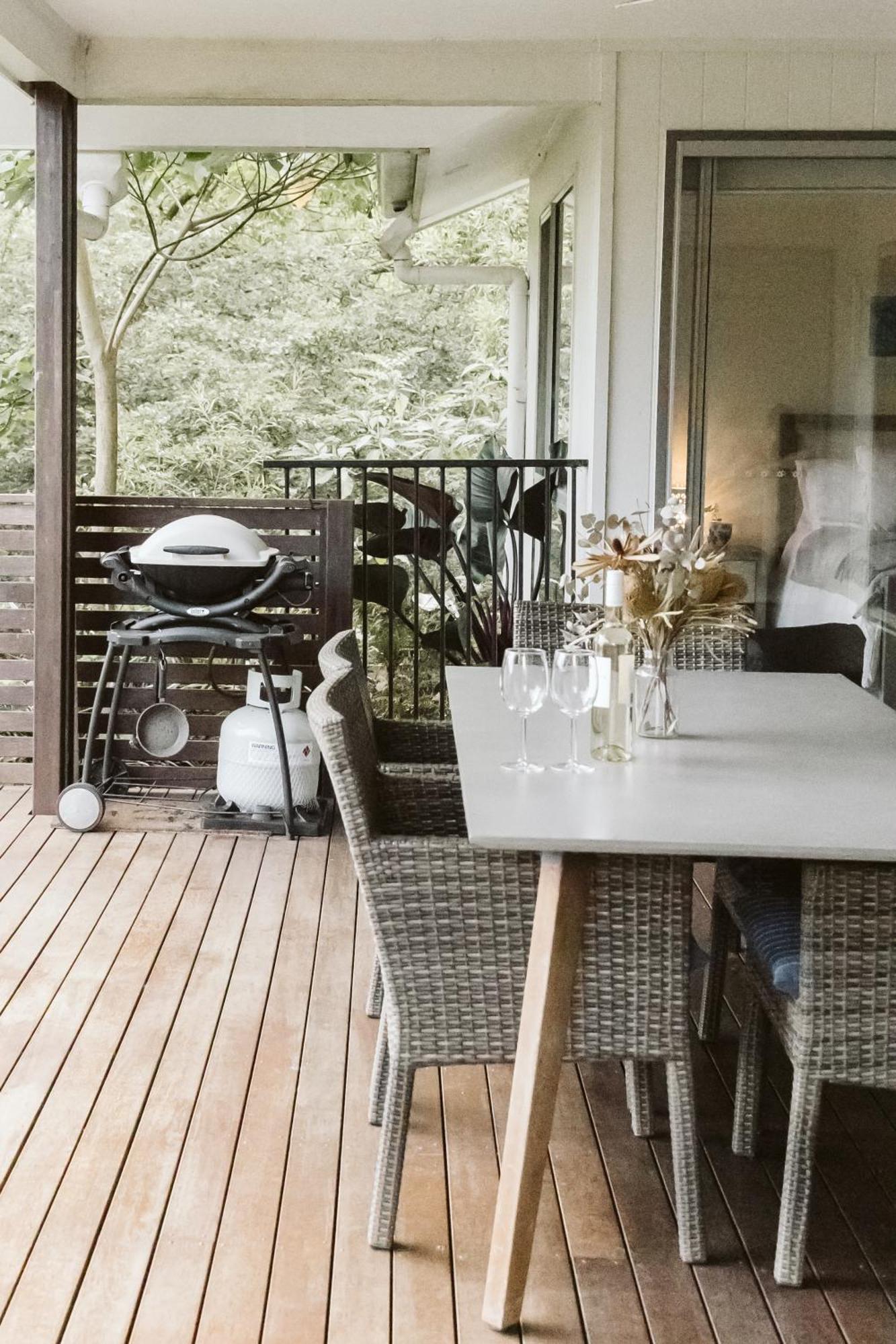 "On Burgum Pond" Cottages Maleny Room photo
